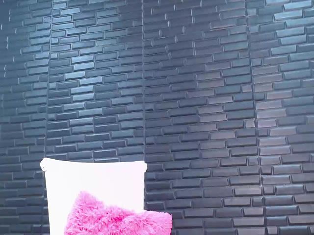 Live sex webcam photo for Anthonella_1 #272257517