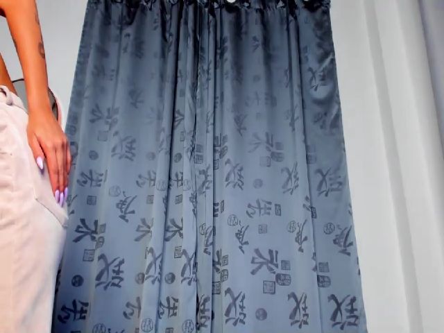 Live sex webcam photo for AntonelaBella #273377123