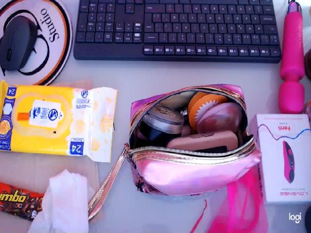 Live sex webcam photo for Antonella_lpz #272972228