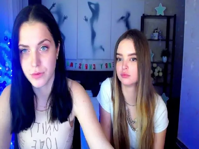 Live sex webcam photo for Antonia_W_ #271803351