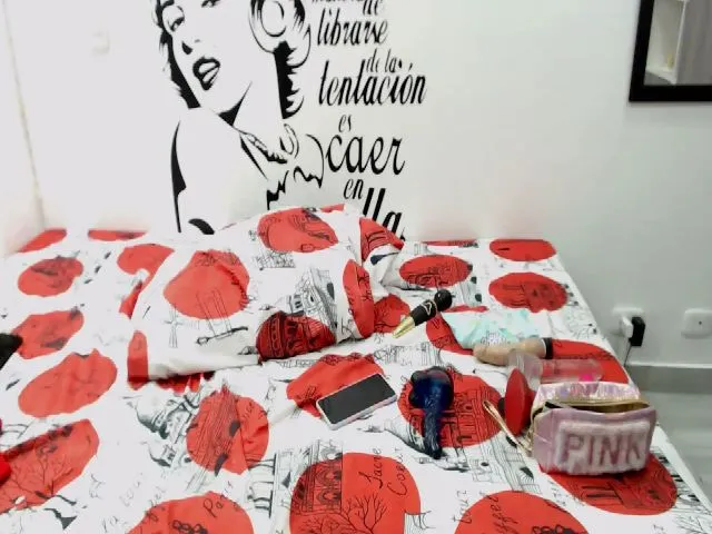 Live sex webcam photo for Any_Selene #272999384