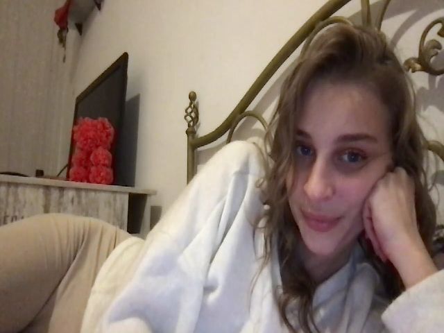 Live sex webcam photo for AnyaBabe #272972569