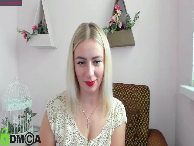 Live sex webcam photo for Aphro_dite #274532984