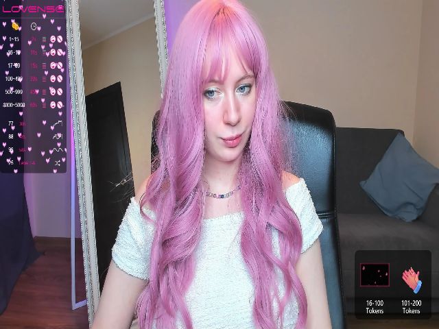 Live sex webcam photo for April_bb #272516832