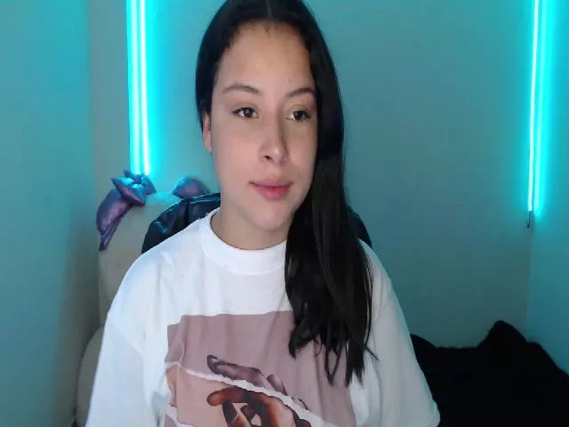 Live sex webcam photo for Aqua_emilly #272983687