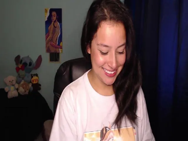 Live sex webcam photo for Aqua_emilly #274377261