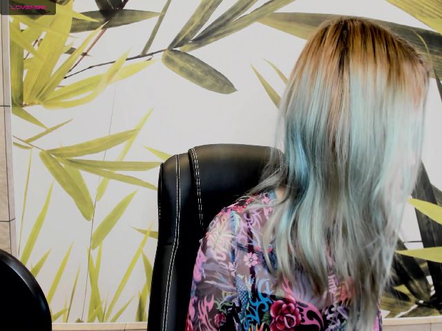 Live sex webcam photo for AriKumiko #274574617