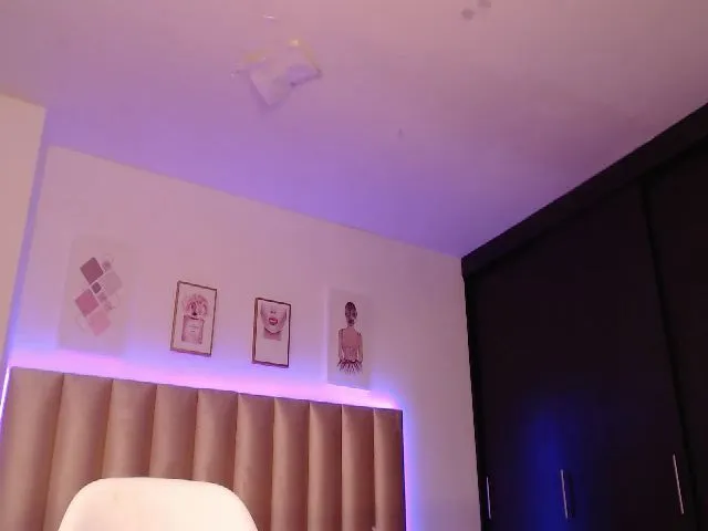 Live sex webcam photo for Ari_stone #272762400