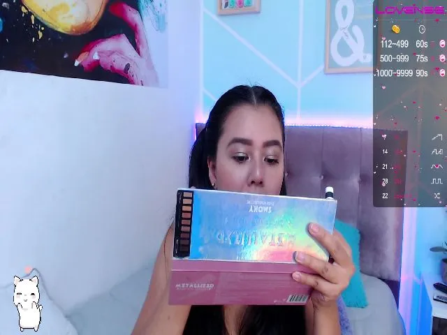 Live sex webcam photo for Aria_26 #272556131