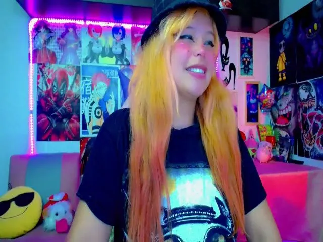 Live sex webcam photo for Aria_Yummi #271729646