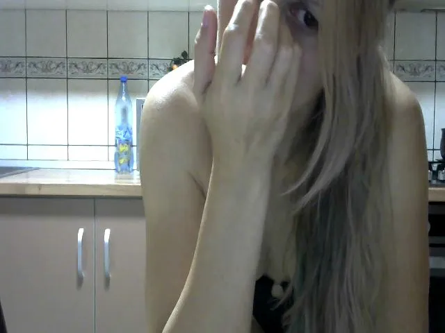 Live sex webcam photo for ArianaClody #273606328