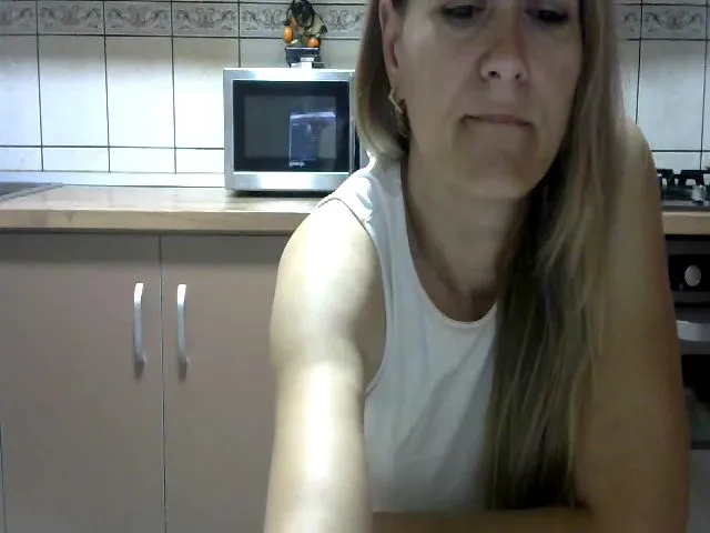 Live sex webcam photo for ArianaClody #273617285