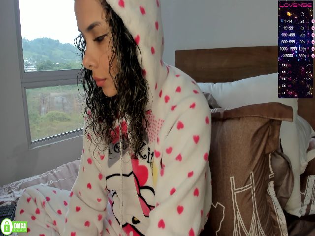 Live sex webcam photo for Ariana_val #274553623
