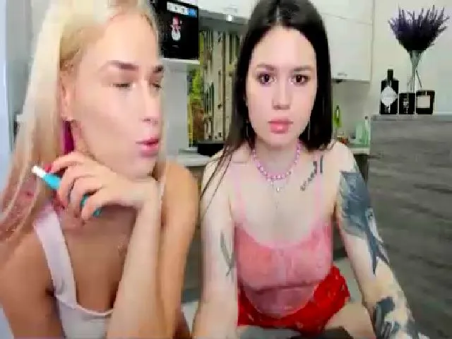 Live sex webcam photo for Ariel_Moreau #273709960