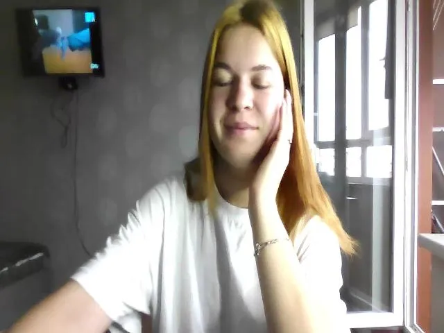 Live sex webcam photo for ArminaFoks #274379782