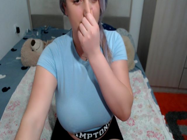 Live sex webcam photo for AryaStark_ #272165495