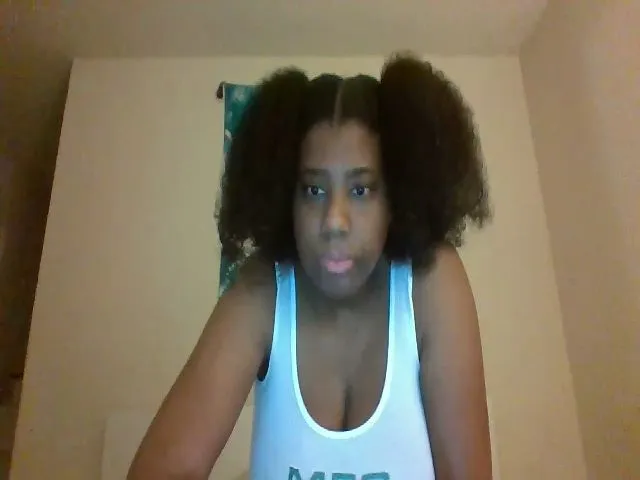 Live sex webcam photo for AshFoxx #271862958