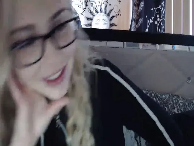 Live sex webcam photo for AshleyMarina #272272570