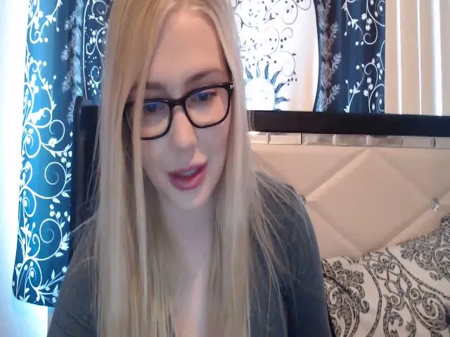 Live sex webcam photo for AshleyMarina #272320858