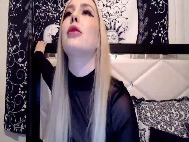 Live sex webcam photo for AshleyMarina #272394301
