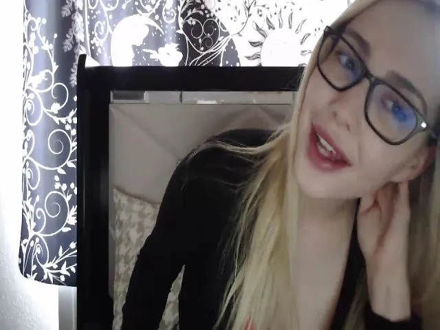 Live sex webcam photo for AshleyMarina #273386499