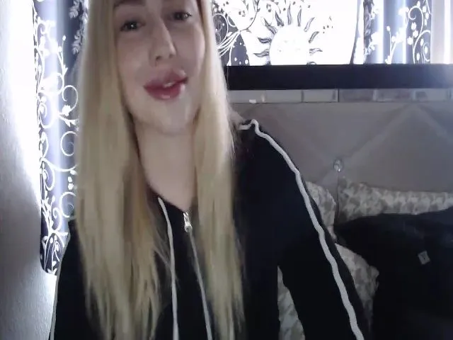 Live sex webcam photo for AshleyMarina #273420827