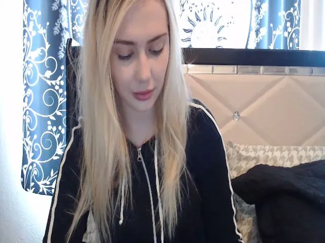 Live sex webcam photo for AshleyMarina #273420916