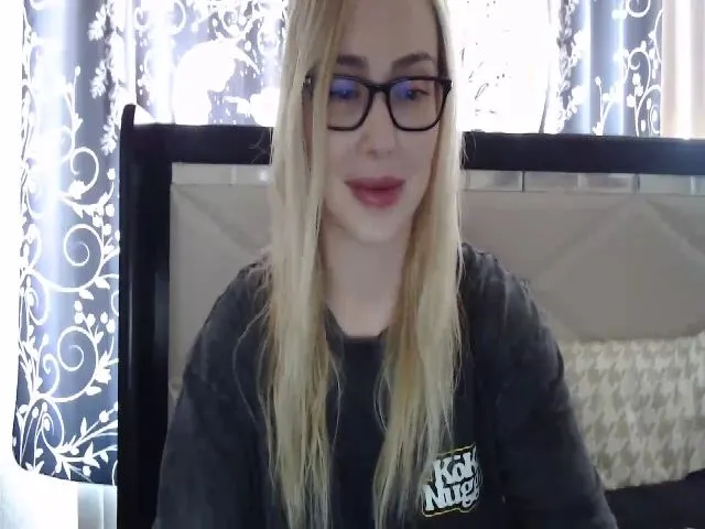 Live sex webcam photo for AshleyMarina #273840278