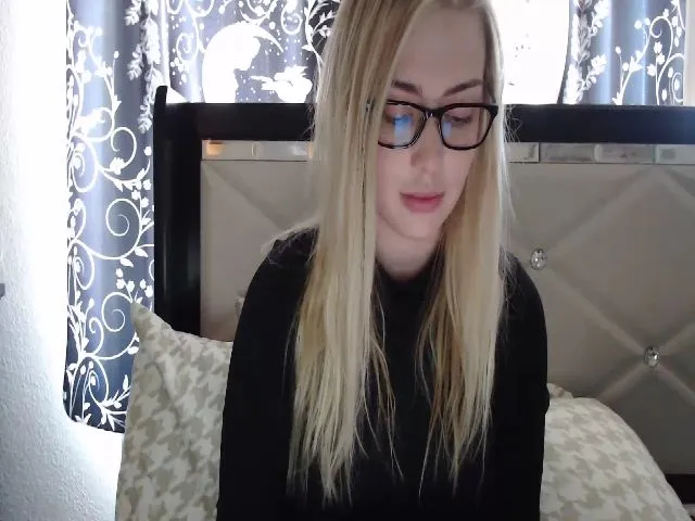Live sex webcam photo for AshleyMarina #273852391