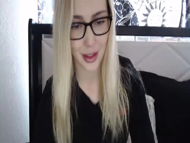 Live sex webcam photo for AshleyMarina #274293307