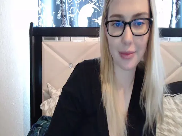 Live sex webcam photo for AshleyMarina #274312191