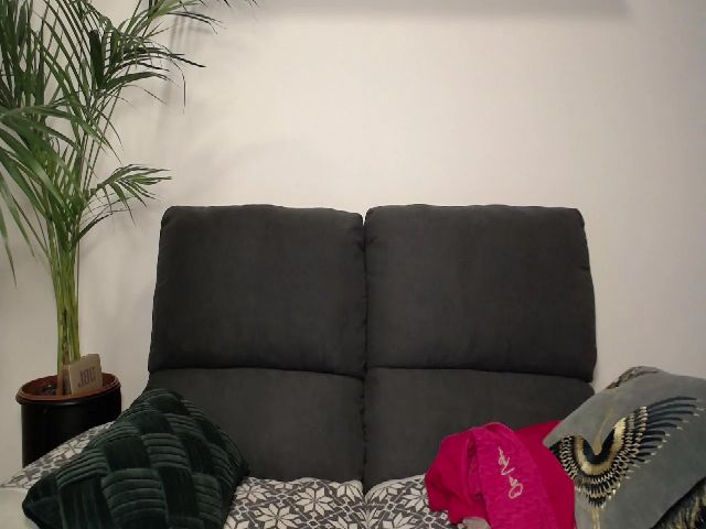 Live sex webcam photo for Ashley_Vibe #273704702