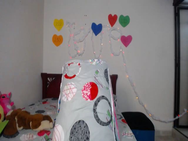 Live sex webcam photo for Ashley_hot91 #272547428