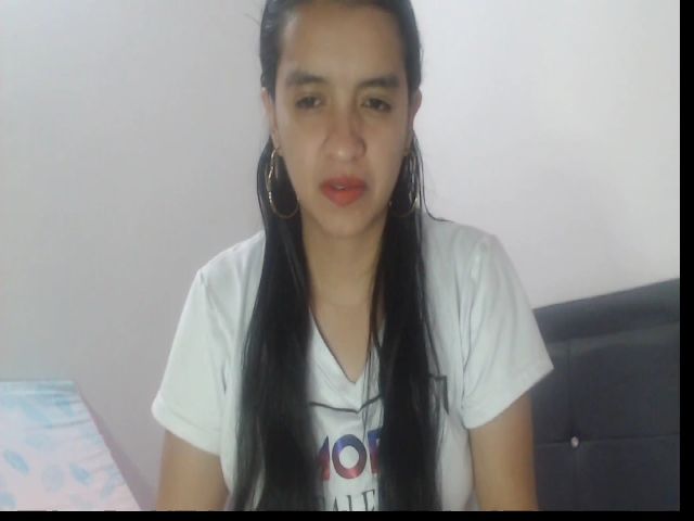 Live sex webcam photo for Ashley_hot91 #274335362