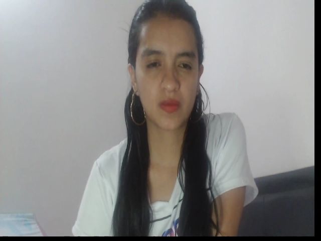 Live sex webcam photo for Ashley_hot91 #274518565