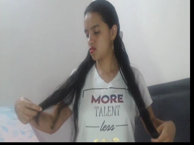 Live sex webcam photo for Ashley_hot91 #274799582