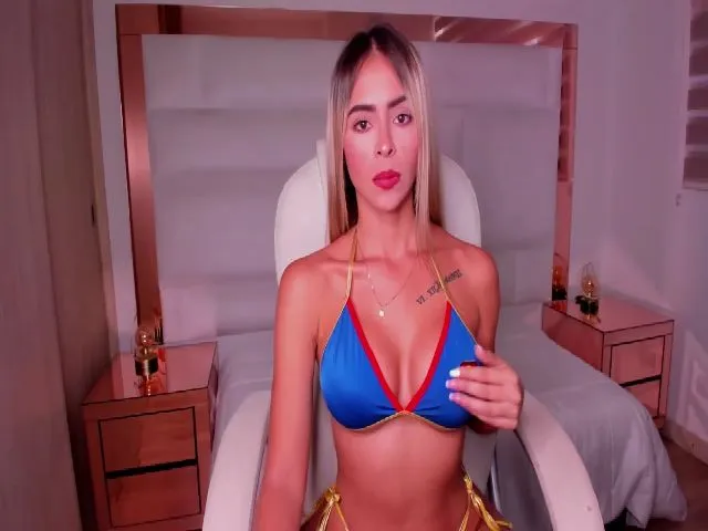 Live sex webcam photo for Ashleygrey_ #273669077