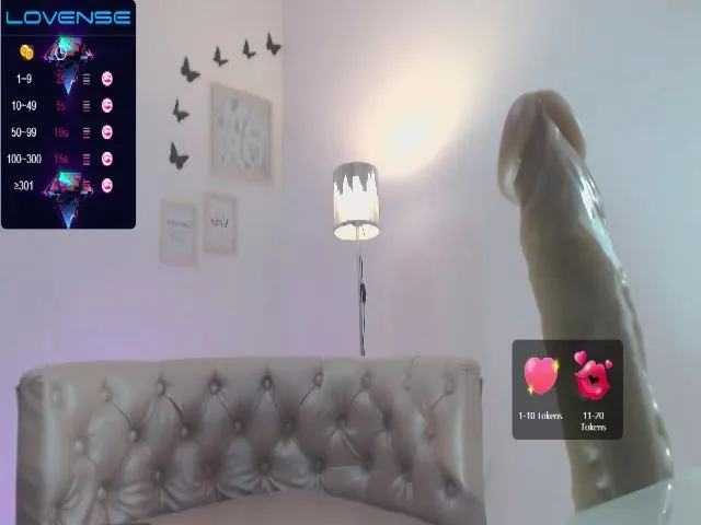 Live sex webcam photo for Ashlynxx #273606642