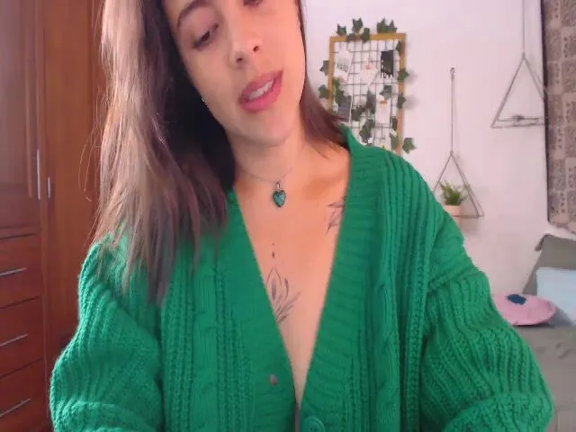 Live sex webcam photo for Ashsativaluv #272296009