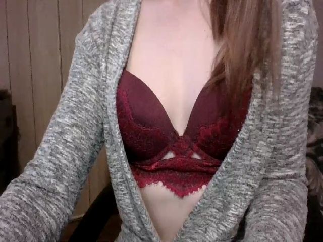 Live sex webcam photo for Ashulee #272120630