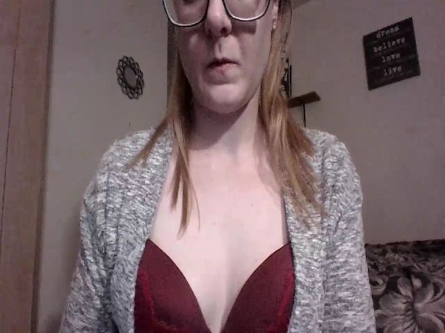 Live sex webcam photo for Ashulee #272120842