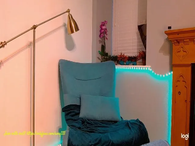 Live sex webcam photo for Asia331 #272955864