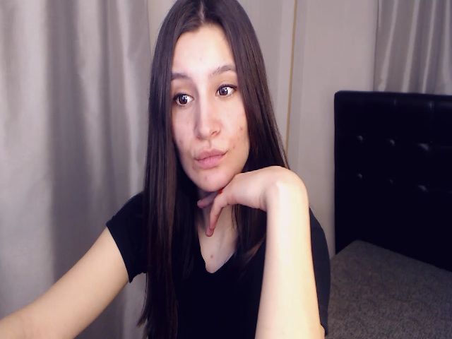 Live sex webcam photo for Asoll77 #272279264