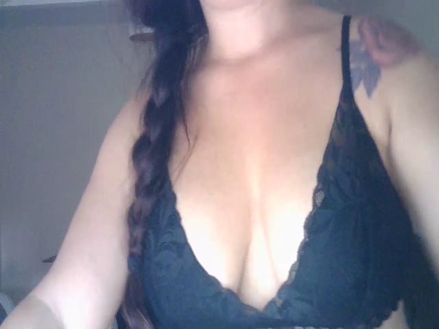 Live sex webcam photo for Astrid_Rae #274129403