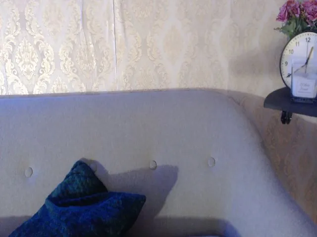 Live sex webcam photo for AtDawnLullaby #273937182