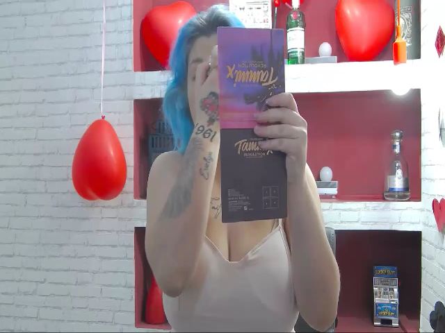 Live sex webcam photo for Atifah #272508618