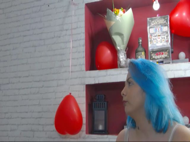 Live sex webcam photo for Atifah #272511204