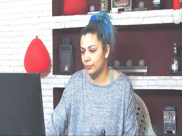 Live sex webcam photo for Atifah #272603901