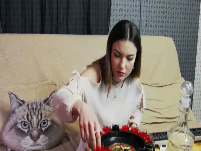 Live sex webcam photo for AtomicJessie #272190476