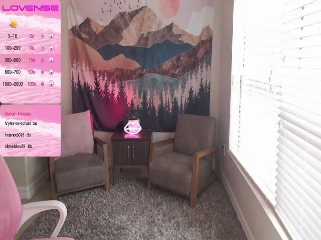 Live sex webcam photo for AtomicMilf #272317580